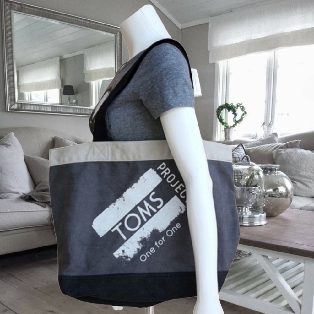 TOMS Shoes Oversized Canvas Bag Cotton Tote Shoulder Purse Gym Travel School - Picture 16 of 16